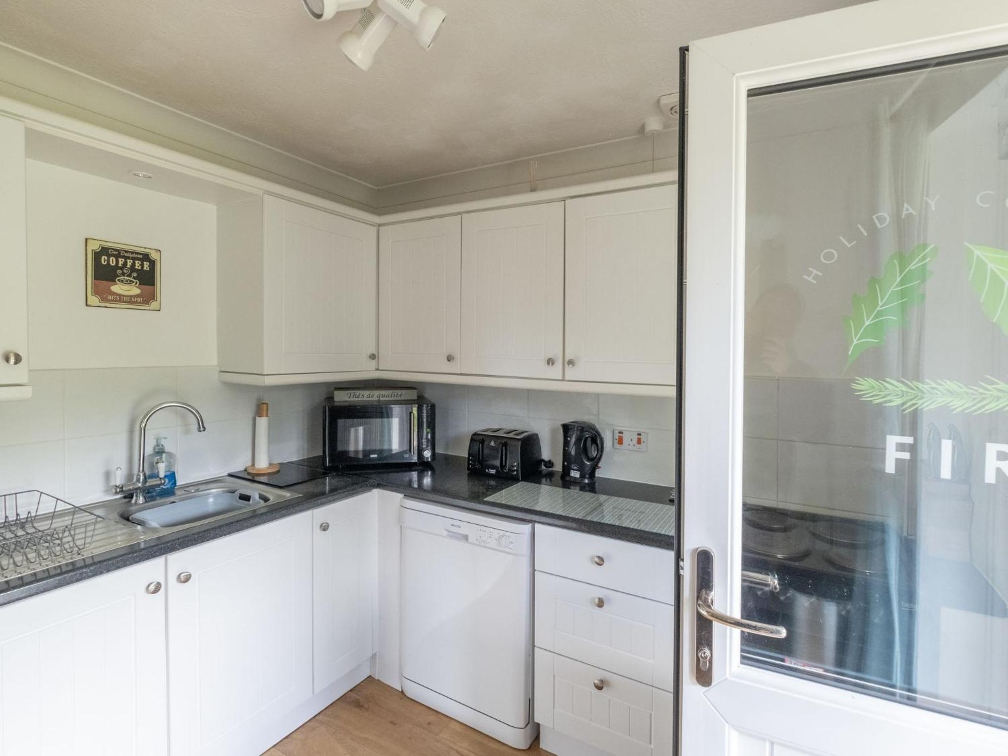 Holiday Home Woodhouse-4 By Interhome Shermanbury Екстериор снимка