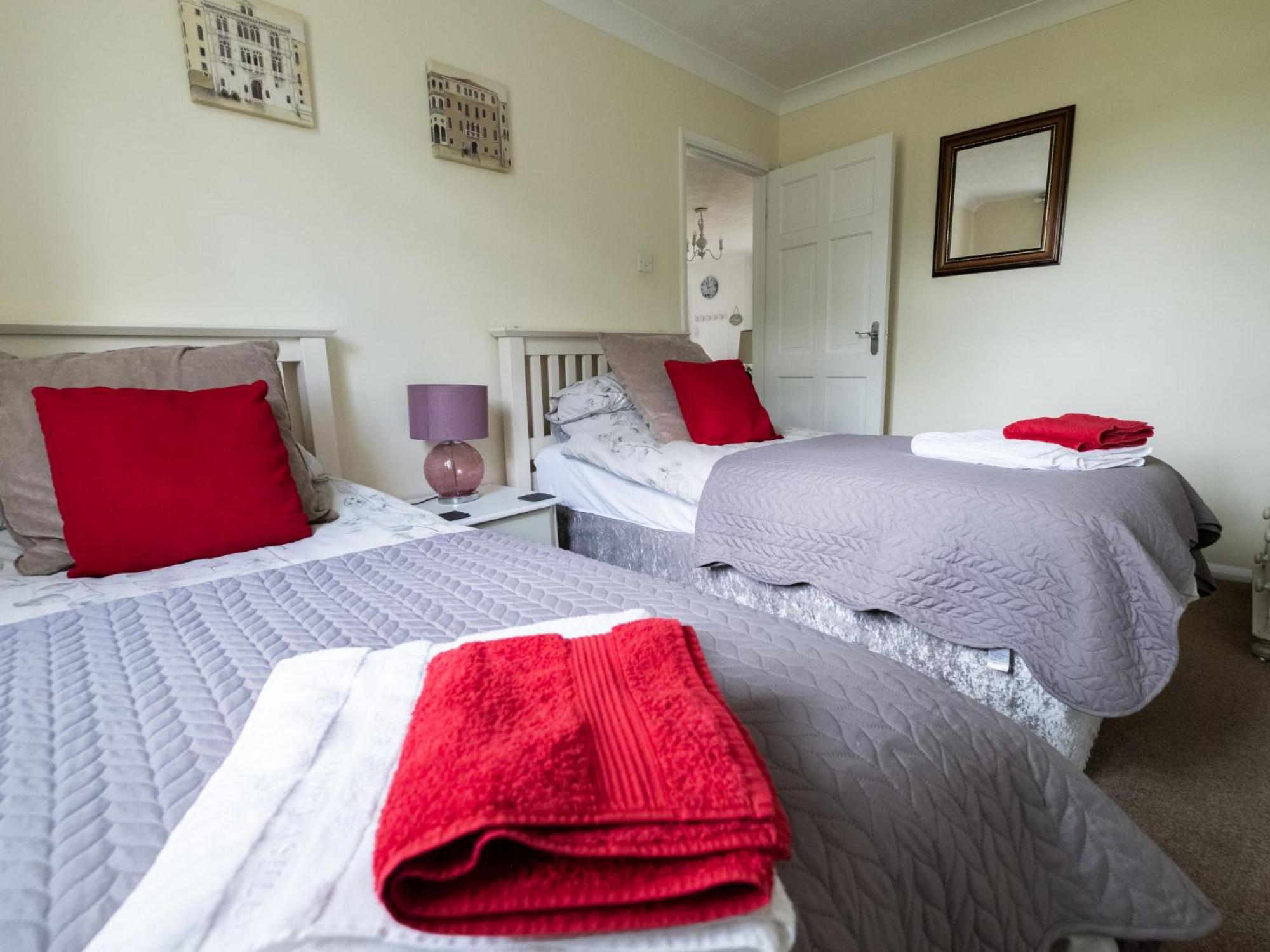 Holiday Home Woodhouse-4 By Interhome Shermanbury Екстериор снимка